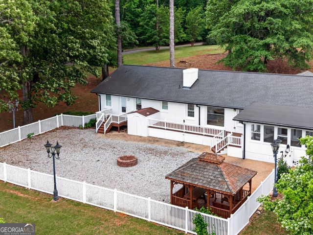 1078 Highway 92 S, Fayetteville, GA 30215