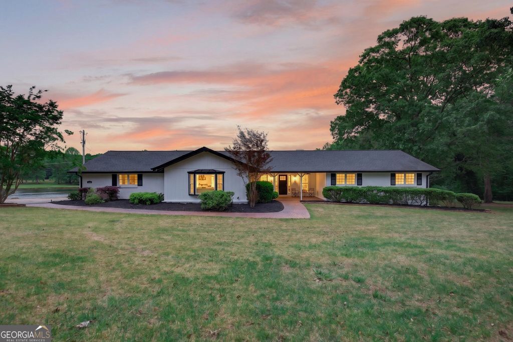 1078 Highway 92 S, Fayetteville, GA 30215