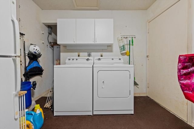 912 NE Sandalwood Place, Jensen Beach, FL 34957