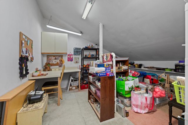 912 NE Sandalwood Place, Jensen Beach, FL 34957