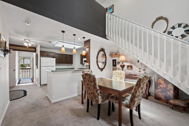 912 NE Sandalwood Place, Jensen Beach, FL 34957