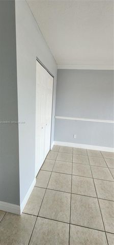 9405 SW 76th St Y32, Miami, FL 33173