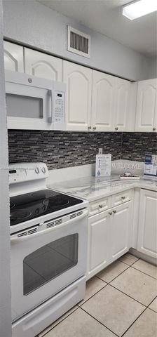 9405 SW 76th St Y32, Miami, FL 33173