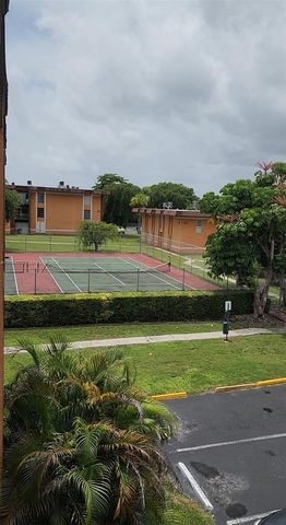 9405 SW 76th St Y32, Miami, FL 33173