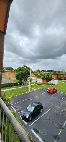 9405 SW 76th St Y32, Miami, FL 33173
