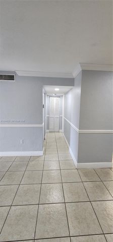 9405 SW 76th St Y32, Miami, FL 33173