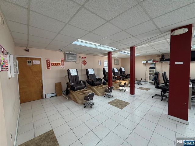 2-27 Saddle River Road, Fair Lawn, NJ 07410