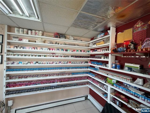 2-27 Saddle River Road, Fair Lawn, NJ 07410