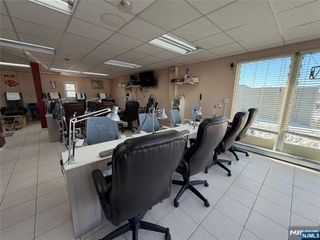 2-27 Saddle River Road, Fair Lawn, NJ 07410