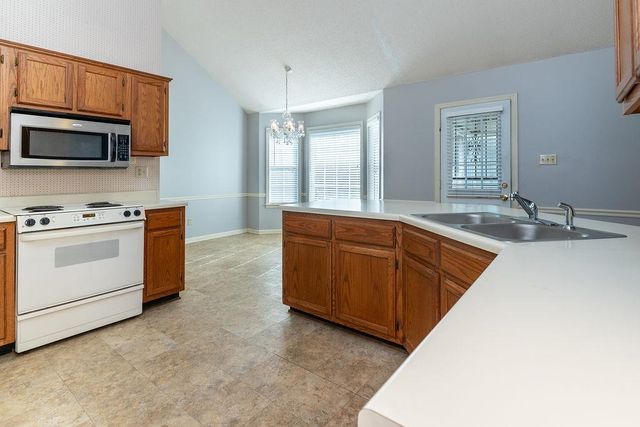 6895 TIFFANY OAKS CV, Bartlett, TN 38135