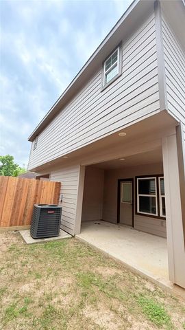 7034 Smilax Street A, Houston, TX 77088