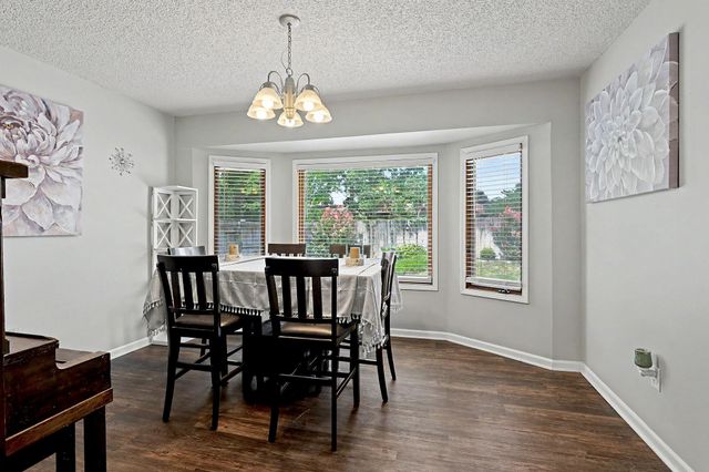1224 N Armstrong Ct., Derby, KS 67037