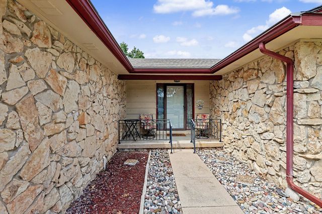 1224 N Armstrong Ct., Derby, KS 67037