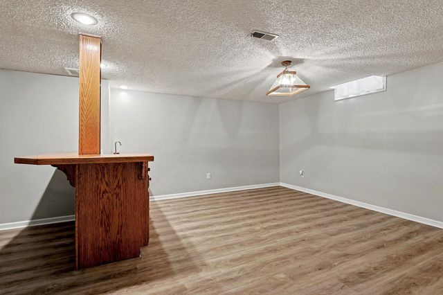 1224 N Armstrong Ct., Derby, KS 67037