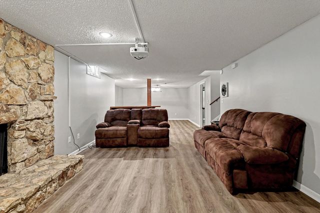 1224 N Armstrong Ct., Derby, KS 67037