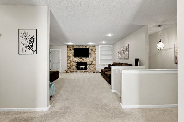 1224 N Armstrong Ct., Derby, KS 67037