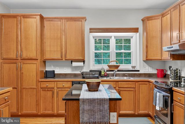 6005 PAGE VALLEY RD, Luray, VA 22835
