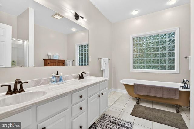 6005 PAGE VALLEY RD, Luray, VA 22835