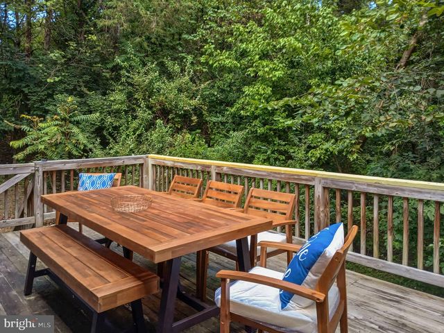 6005 PAGE VALLEY RD, Luray, VA 22835