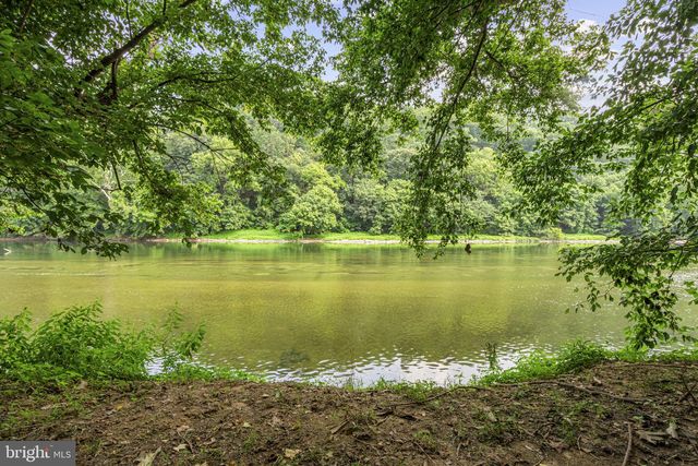 6005 PAGE VALLEY RD, Luray, VA 22835