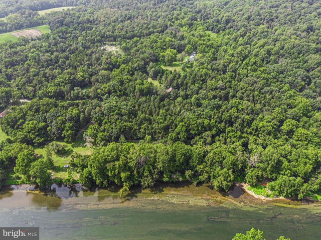 6005 PAGE VALLEY RD, Luray, VA 22835