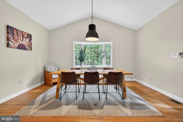 6005 PAGE VALLEY RD, Luray, VA 22835