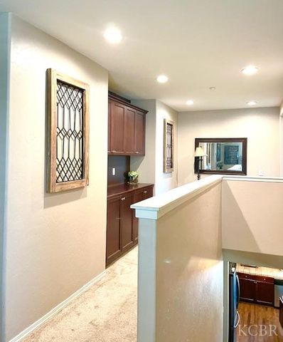 1450 W Ambassador Way, Hanford, CA 93230