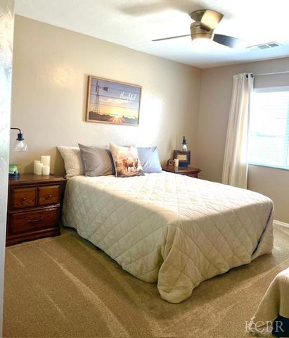 1450 W Ambassador Way, Hanford, CA 93230