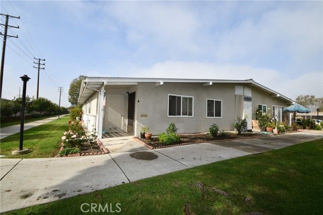 1842 Thunderbird Dr. 1A, Seal Beach, CA 90740