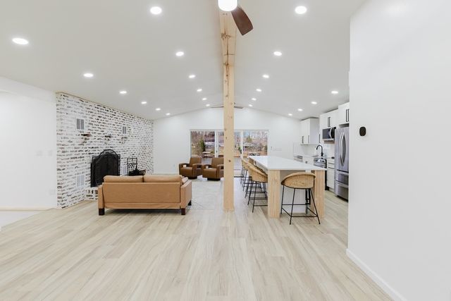 2930 Egyptian Hills Drive, Creal Springs, IL 62922