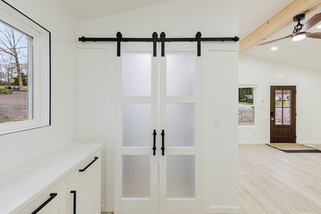 2930 Egyptian Hills Drive, Creal Springs, IL 62922