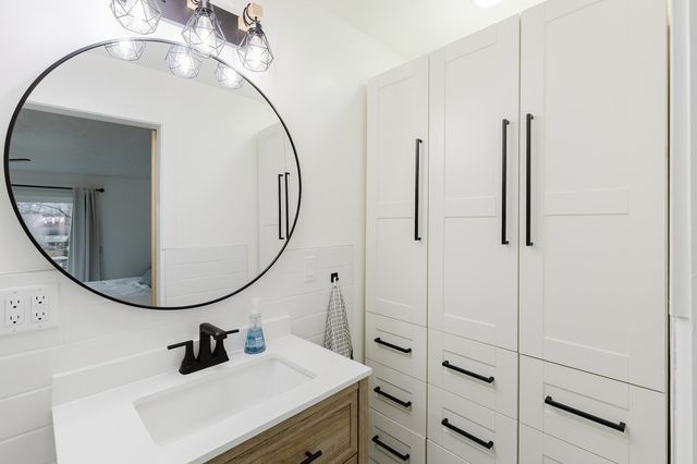 2930 Egyptian Hills Drive, Creal Springs, IL 62922