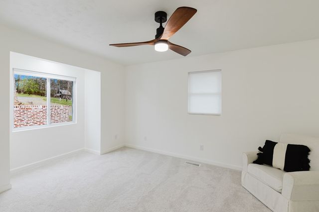 2930 Egyptian Hills Drive, Creal Springs, IL 62922