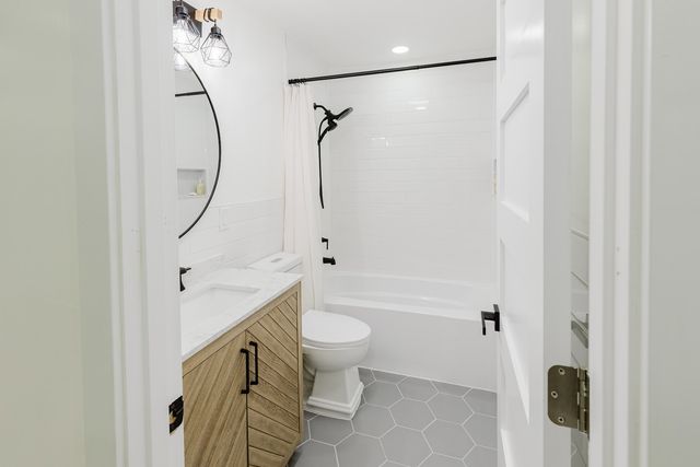 2930 Egyptian Hills Drive, Creal Springs, IL 62922