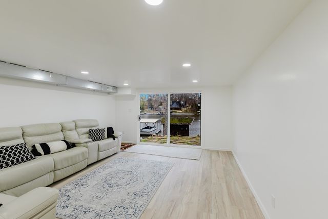 2930 Egyptian Hills Drive, Creal Springs, IL 62922