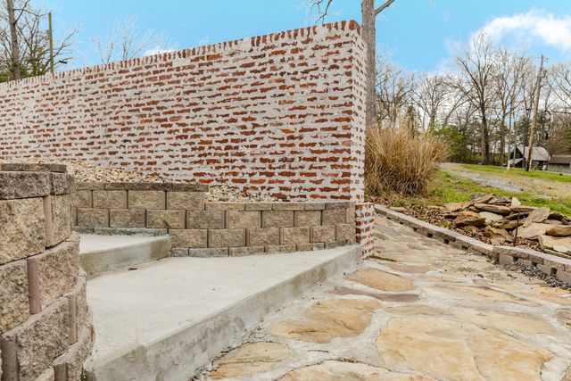 2930 Egyptian Hills Drive, Creal Springs, IL 62922