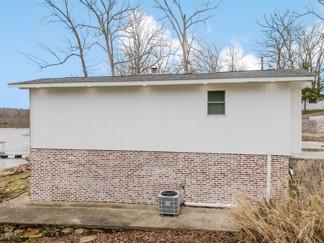 2930 Egyptian Hills Drive, Creal Springs, IL 62922