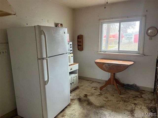 102 E 4th Street, Hartford, IL 62048