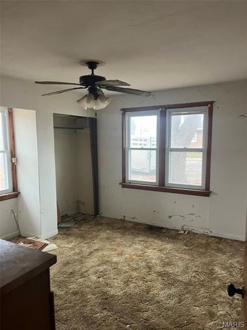 102 E 4th Street, Hartford, IL 62048