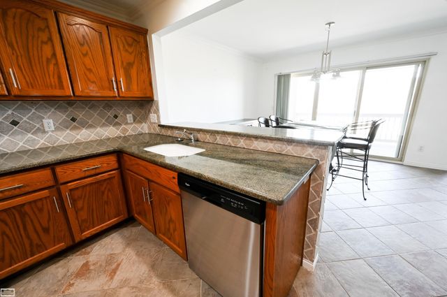 28777 Berwick Court, Chesterfield Twp, MI 48047