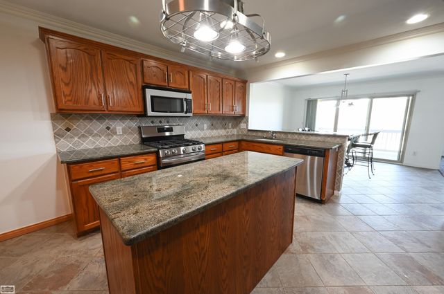 28777 Berwick Court, Chesterfield Twp, MI 48047