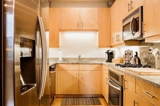 99-105 Broad St 2D, Boston, MA 02110