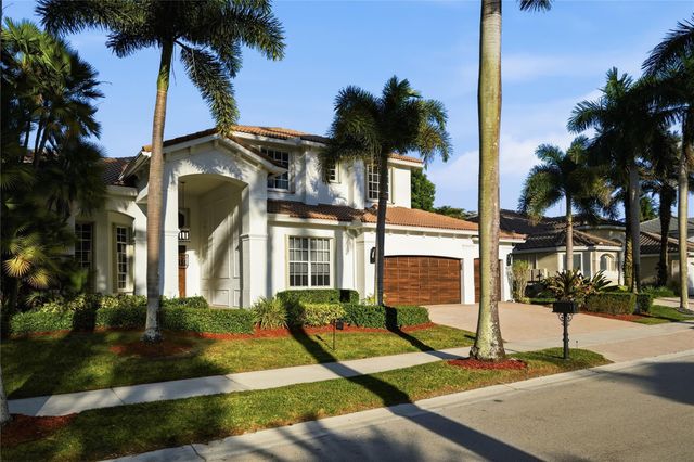 2527 Montclaire Circle, Weston, FL 33327