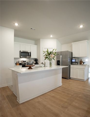 4390 Glacier Street, Fayetteville, AR 72704