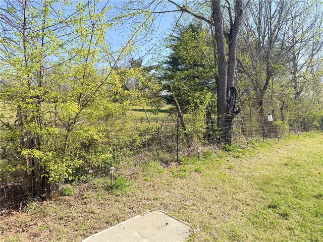 4390 Glacier Street, Fayetteville, AR 72704