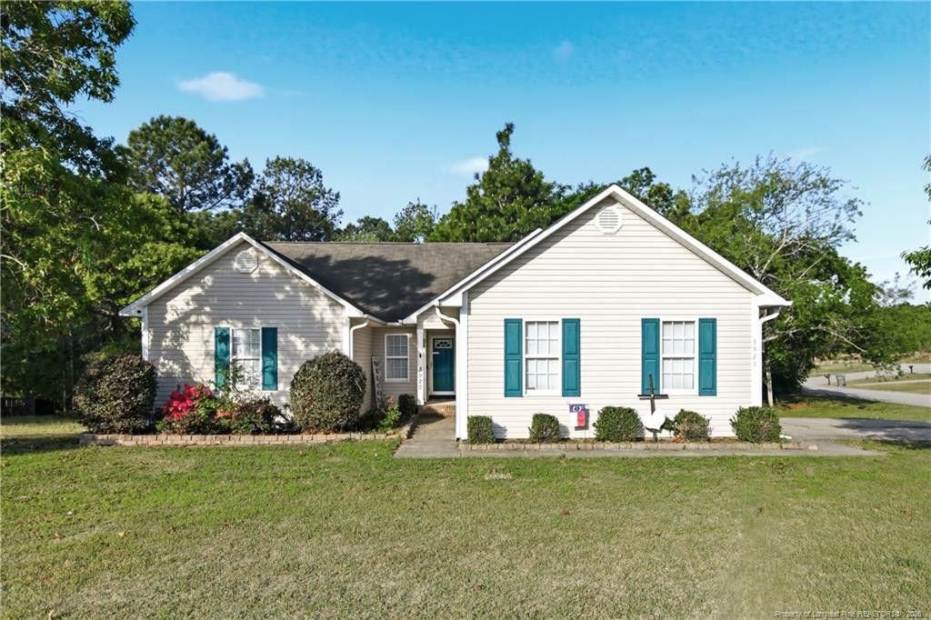 3920 Dickens Avenue, Hope Mills, NC 28348