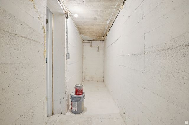 1379 S UTAHNA DR, Salt Lake City, UT 84104