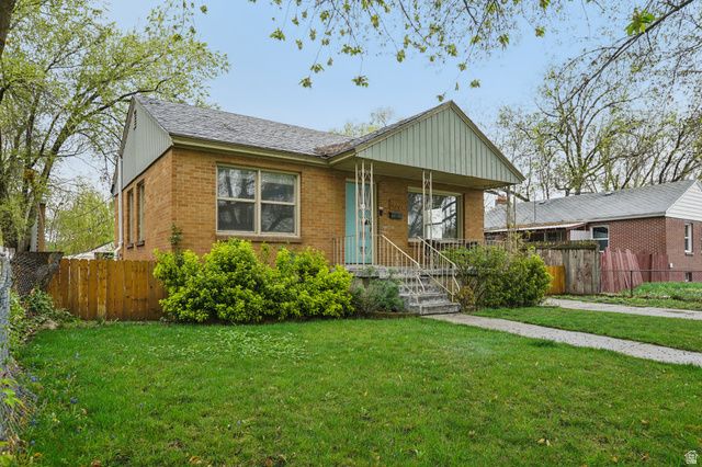 1379 S UTAHNA DR, Salt Lake City, UT 84104