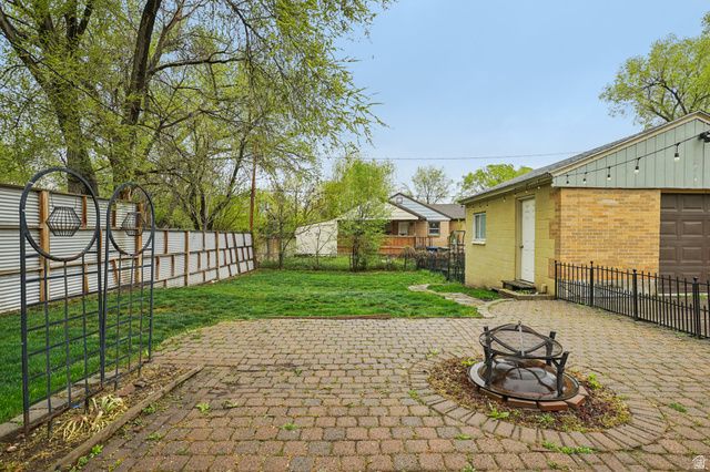 1379 S UTAHNA DR, Salt Lake City, UT 84104