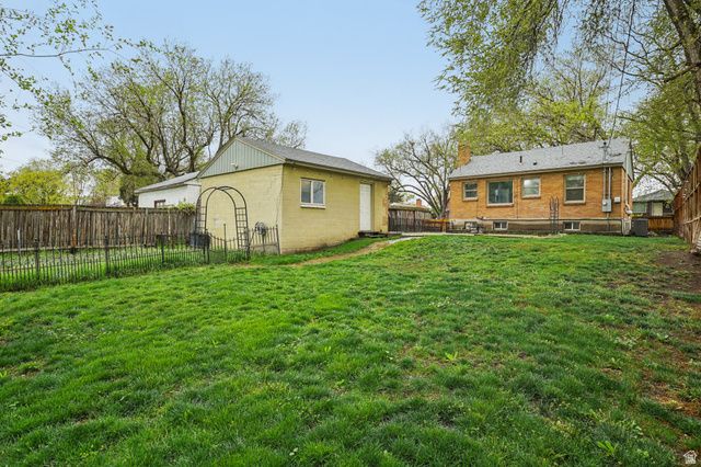 1379 S UTAHNA DR, Salt Lake City, UT 84104